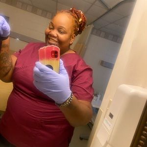 Meet your Posher, Nicole